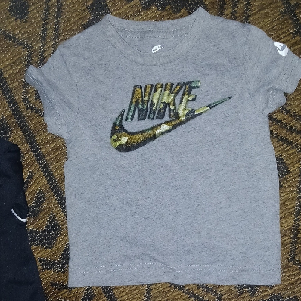 Nike Kids Gray Camo Logo T-Shirt